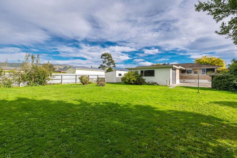 Photo of property in 65 Rhodes Street, Waimate, 7924