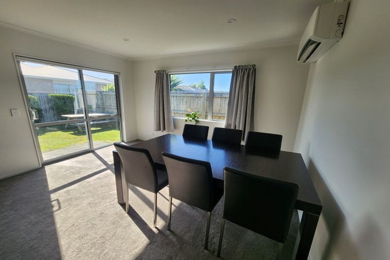 Photo of property in 94 Kuaka Drive, Takanini, 2112