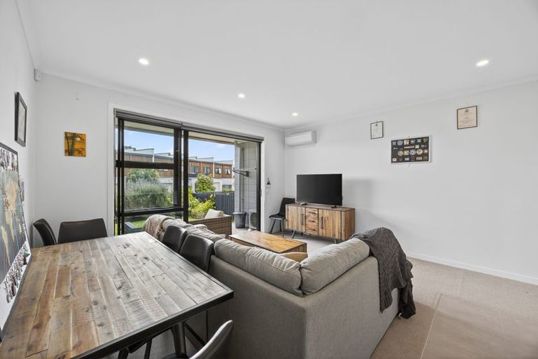 Photo of property in 274 Hobsonville Point Road, Hobsonville, Auckland, 0616