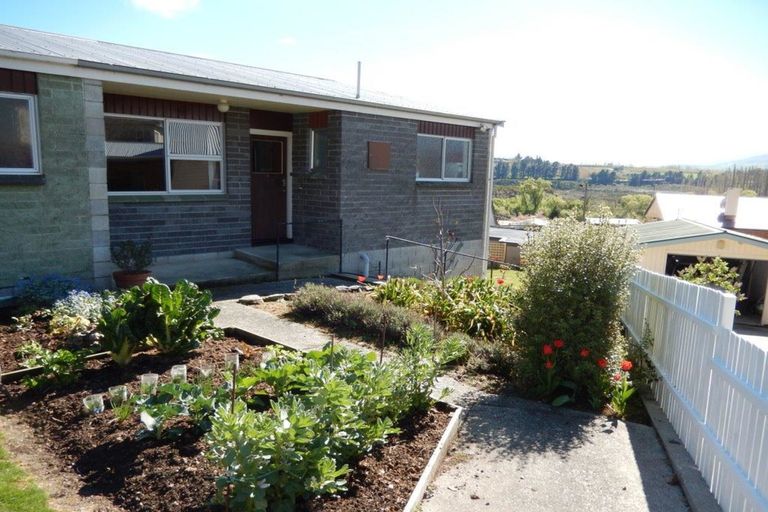 Photo of property in 3/28 Branxholm Street, Roxburgh, 9500