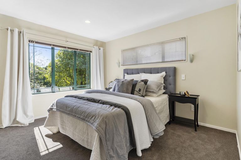 Photo of property in 1/28 Sale Street, Cockle Bay, Auckland, 2014