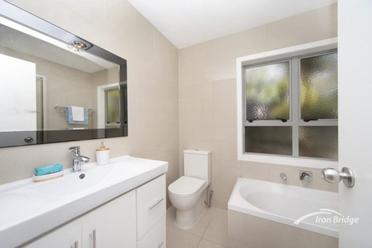 Photo of property in 1/29 Humphrey Kemp Avenue, Henderson, Auckland, 0612