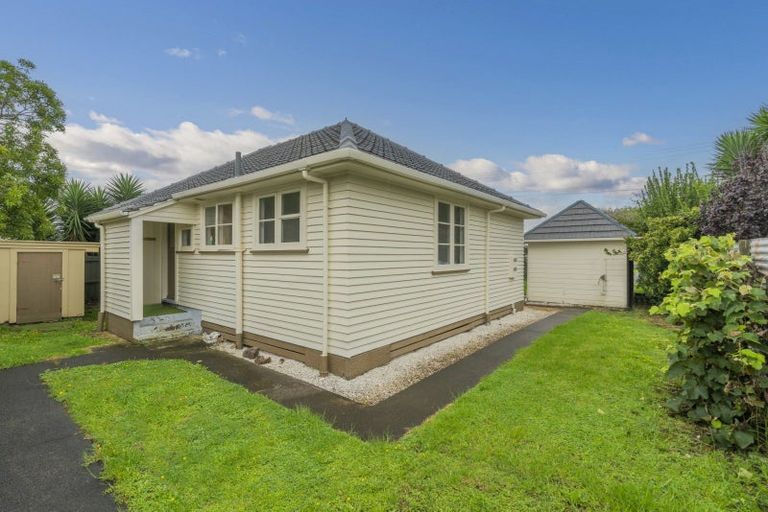 Photo of property in 8a Hannan Road, Whitianga, 3510