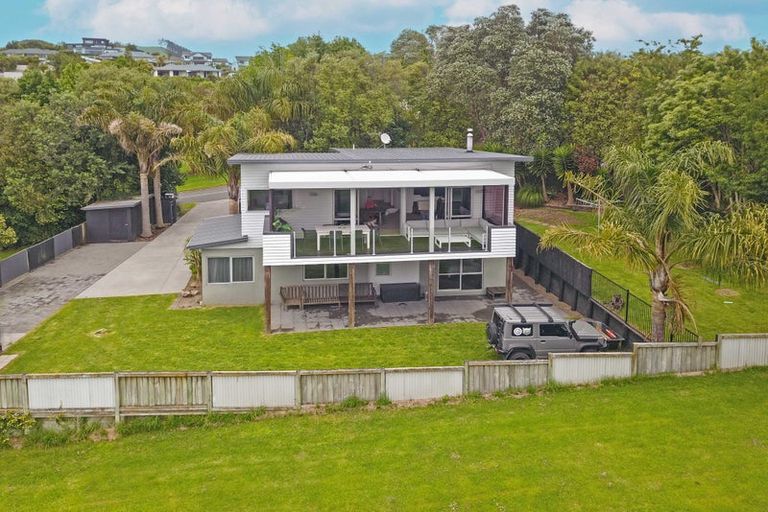 Photo of property in 1r Oceana Drive, Welcome Bay, Tauranga, 3175