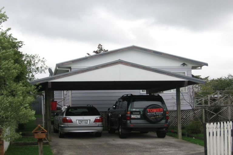 Photo of property in 13 Lacebark Court, Titirangi, Auckland, 0604