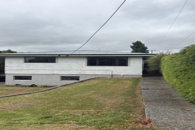 Photo of property in 23 Erskine Street, Tuatapere, 9620
