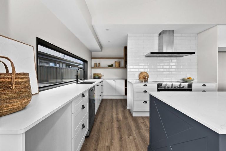 Photo of property in 77 Brookvale Road, Havelock North, 4130