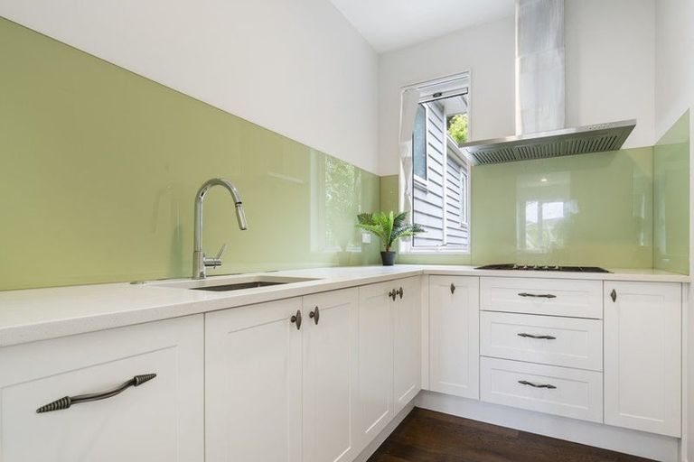 Photo of property in 18a Sunrise Avenue, Mairangi Bay, Auckland, 0630