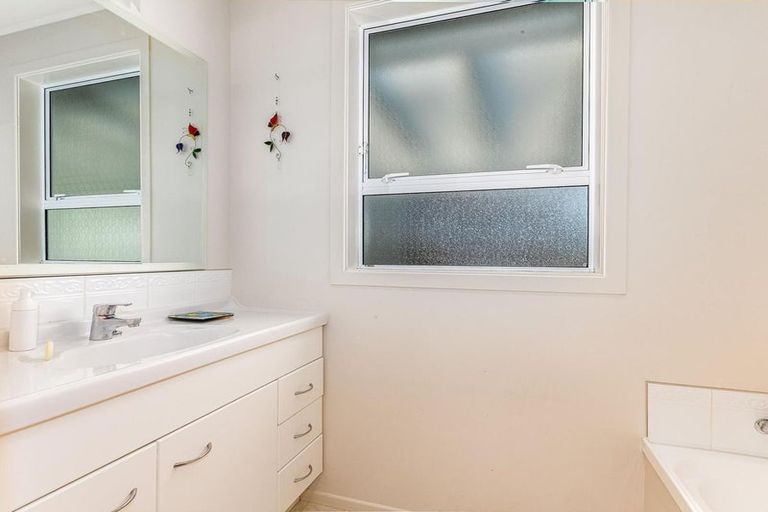 Photo of property in 116 Tilley Road, Paekakariki, 5034