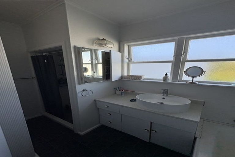 Photo of property in 17 Bedford Grove, Kelson, Lower Hutt, 5010