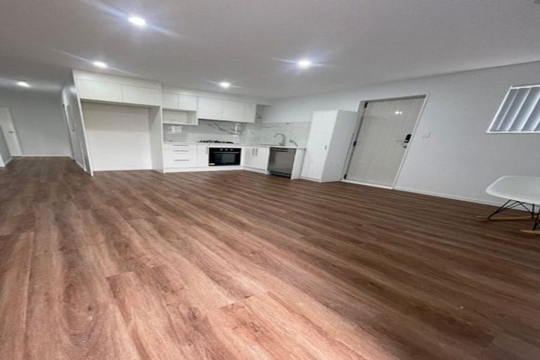 Photo of property in 305f Porchester Road, Takanini, 2112