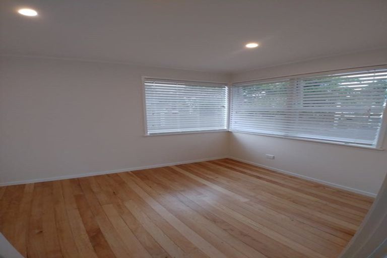 Photo of property in 89 Lauderdale Road, Birkdale, Auckland, 0626