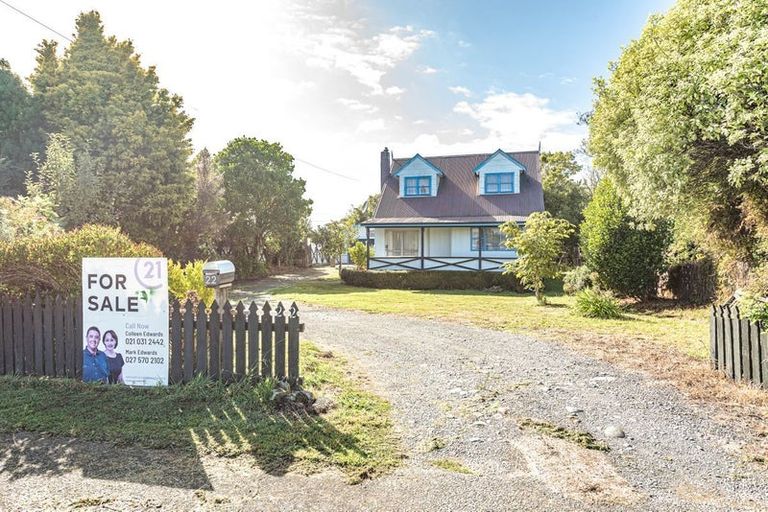 Photo of property in 22 Waitere Street, Marton, 4710
