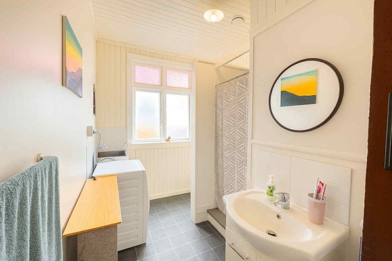 Photo of property in 36 Matipo Street, Takaro, Palmerston North, 4410