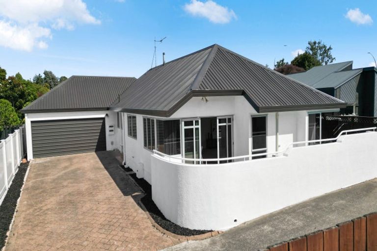 Photo of property in 10a Ashley Street, St Andrews, Hamilton, 3200