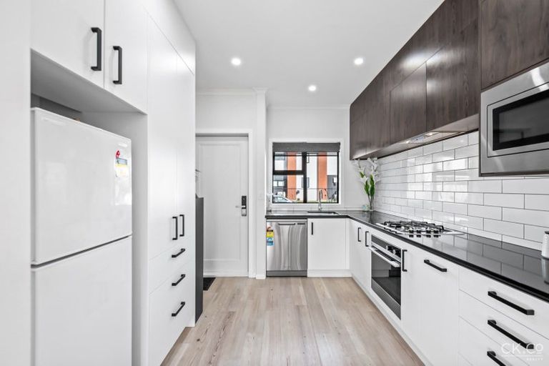 Photo of property in 15 Aston Crescent, Wallaceville, Upper Hutt, 5018