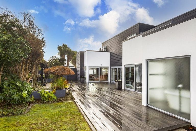 Photo of property in 107 Gardiners Road, Harewood, Christchurch, 8051