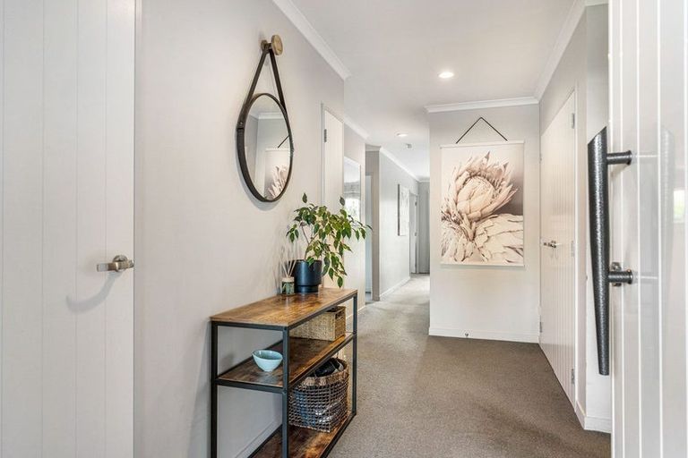 Photo of property in 18 Excelsa Place, Papamoa Beach, Papamoa, 3118