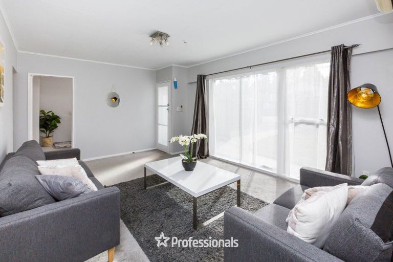 Photo of property in 7 Garth Lane, Maoribank, Upper Hutt, 5018