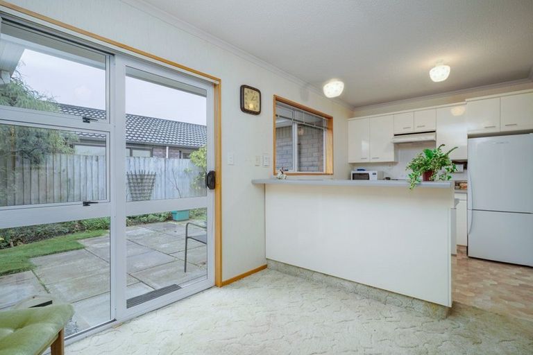 Photo of property in 2/19 Colchester Place, Templeton, Christchurch, 8042