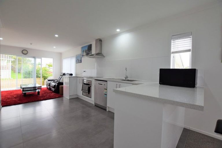 Photo of property in 1/67a Metcalfe Road, Ranui, Auckland, 0612