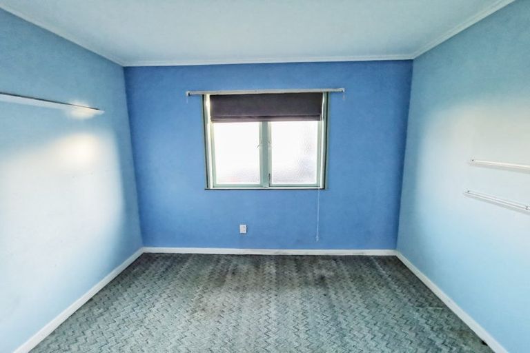 Photo of property in 6 Marlene Avenue, Te Atatu South, Auckland, 0610