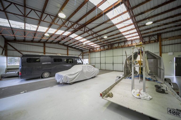 Photo of property in 1127 Te Anau Mossburn Highway, Hillside, Te Anau, 9672