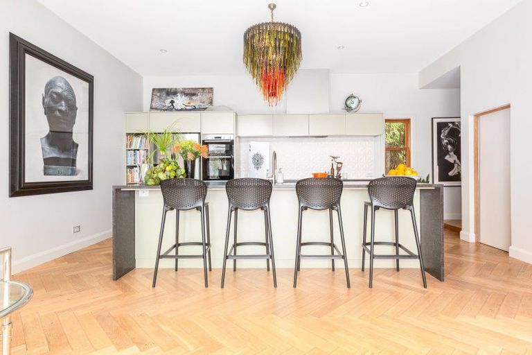 Photo of property in 111 Brougham Street, Mount Victoria, Wellington, 6011