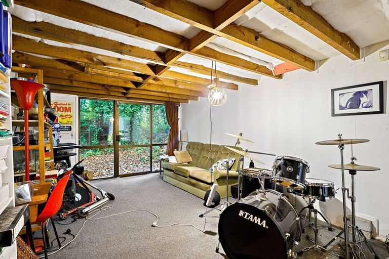 Photo of property in 317 Don Buck Road, Massey, Auckland, 0614