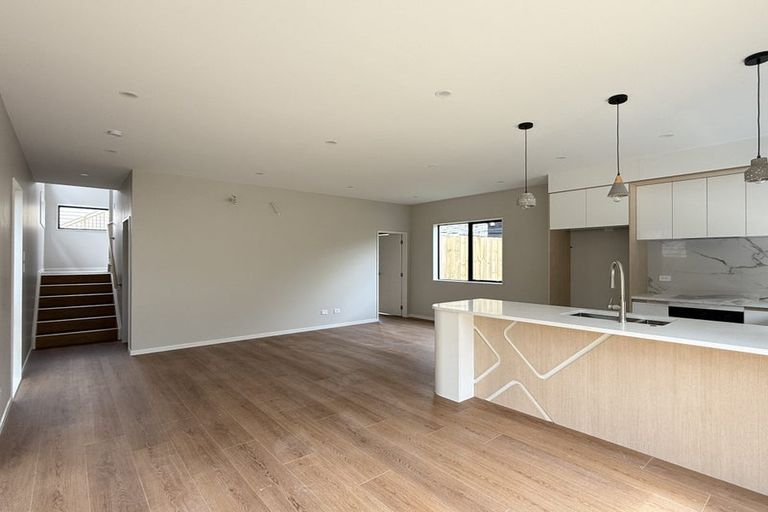 Photo of property in 25d Withers Road, Glen Eden, Auckland, 0602