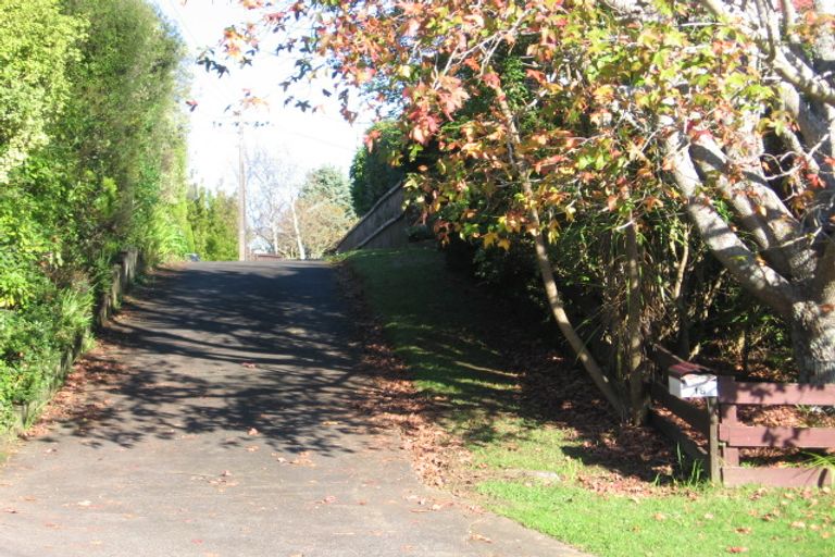 Photo of property in 18 School Road, Te Atatu South, Auckland, 0610