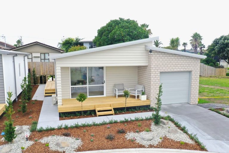 Photo of property in 73 Riley Crescent, Papamoa Beach, 3118