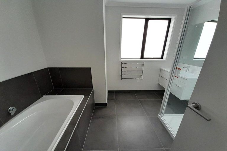 Photo of property in 32b Youngs Road, Papakura, 2110