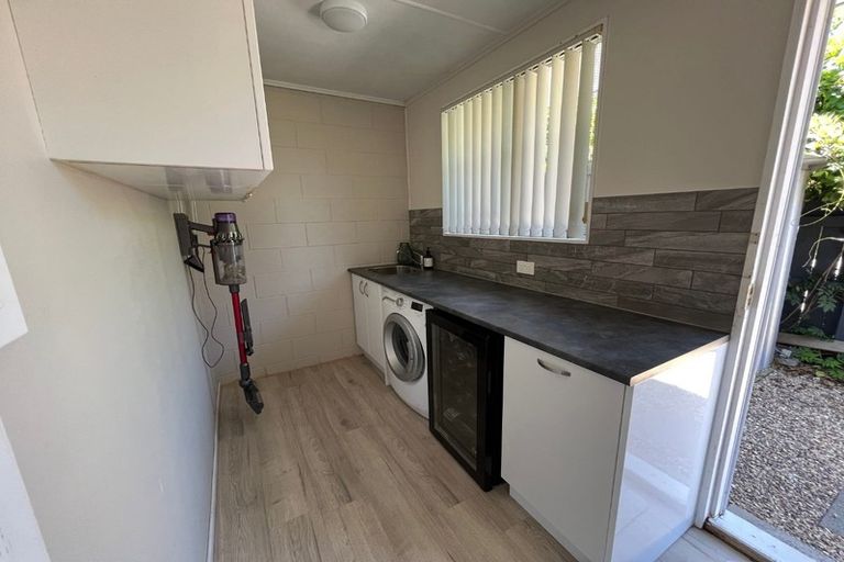 Photo of property in 2/59 Hatton Road, Orewa, 0931