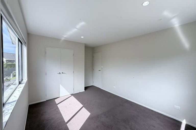 Photo of property in 9 Amber Glen, Albany, Auckland, 0632
