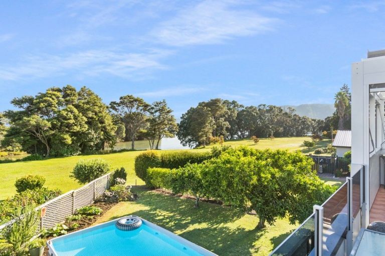 Photo of property in 138 Moana Anu Anu Avenue, Whangamata, 3620