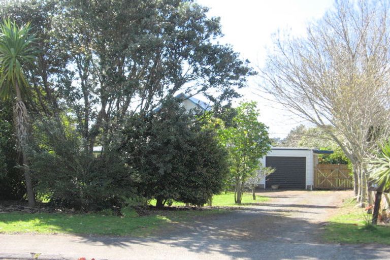 Photo of property in 12 Hamilton Crescent, Whitianga, 3510