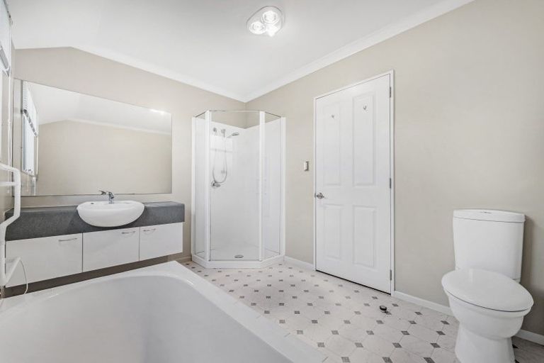 Photo of property in 15 Rembrandt Drive, Rolleston, 7614