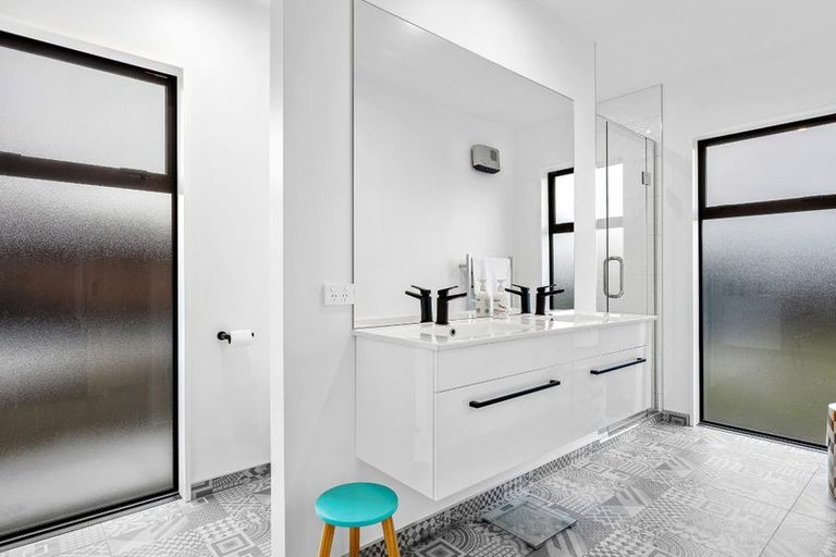 Photo of property in 3 Ladybridge Drive, Rolleston, 7615