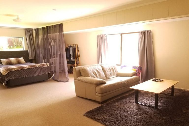 Photo of property in 2 Corric Hill, Torbay, Auckland, 0630