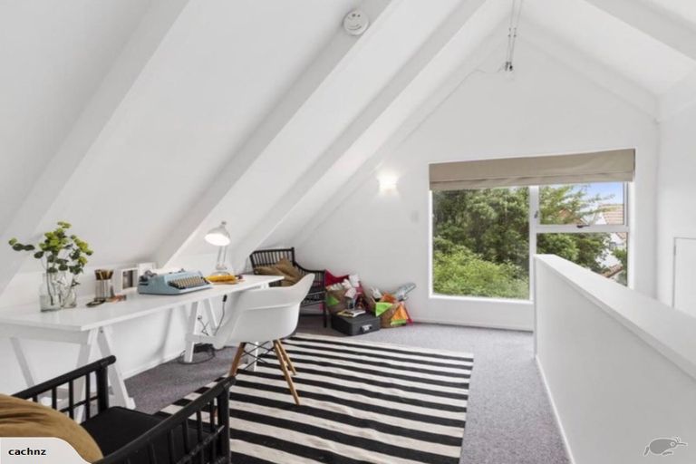 Photo of property in 13 Mallard Grove, Churton Park, Wellington, 6037