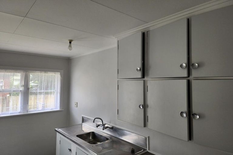 Photo of property in 8f2- Ararino Street, Trentham, Upper Hutt, 5018