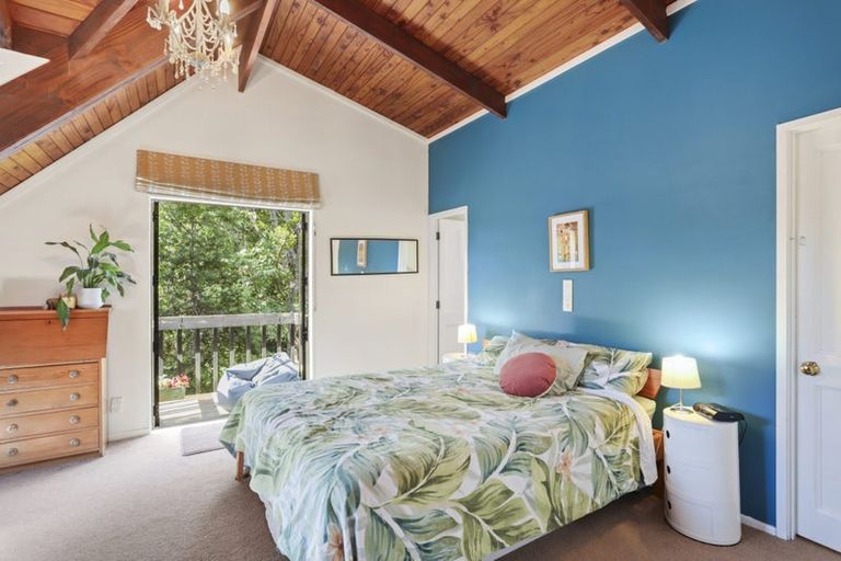 Photo of property in 104 Konini Road, Titirangi, Auckland, 0604