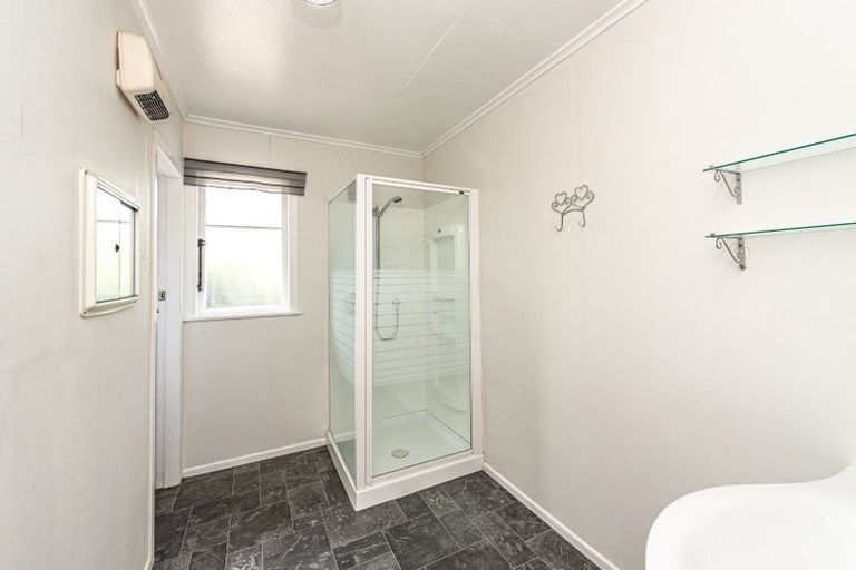 Photo of property in 62 Parkes Avenue, Saint Johns Hill, Whanganui, 4501