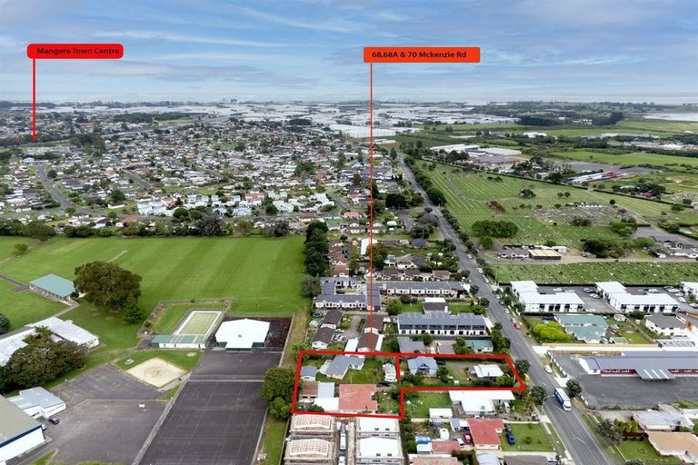 Photo of property in 68 Mckenzie Road, Mangere Bridge, Auckland, 2022