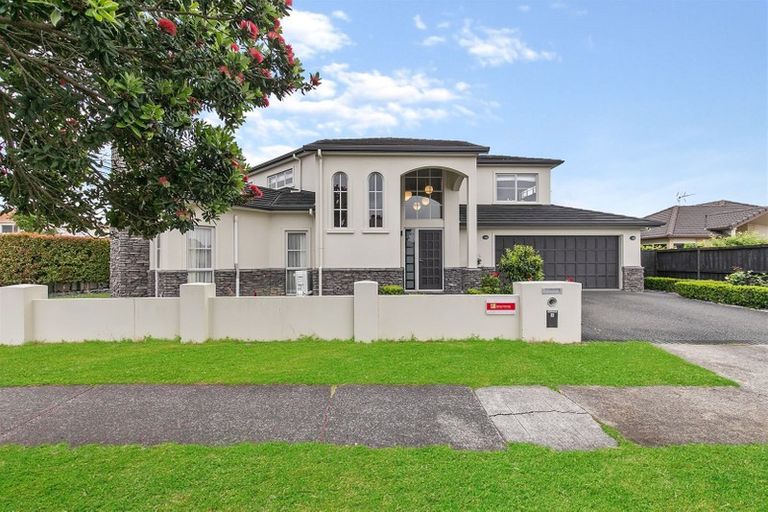 Photo of property in 1 Duntrune Road, Flat Bush, Auckland, 2016