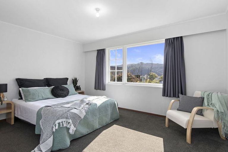 Photo of property in 27 Sunbrae Drive, Silverstream, Upper Hutt, 5019