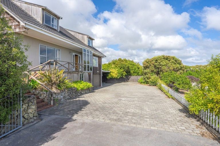 Photo of property in 65 Lupin Road, Otaki, 5512