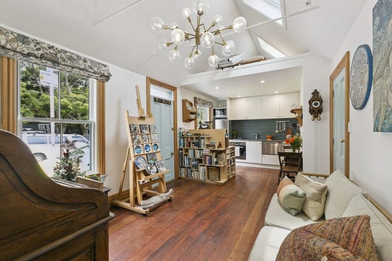 Photo of property in 251 Tinakori Road, Thorndon, Wellington, 6011