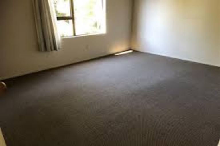 Photo of property in 5/64a Birkdale Road, Birkdale, Auckland, 0626